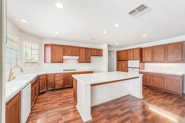 $650,000 | 41013 Sunsprite Street, Lake Elsinore, CA 92532