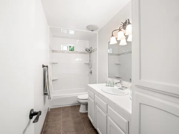 $499,000 | 1631 East Deyoung Drive, Fresno, CA 93720