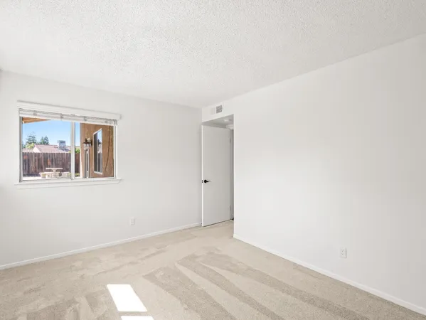 $499,000 | 1631 East Deyoung Drive, Fresno, CA 93720