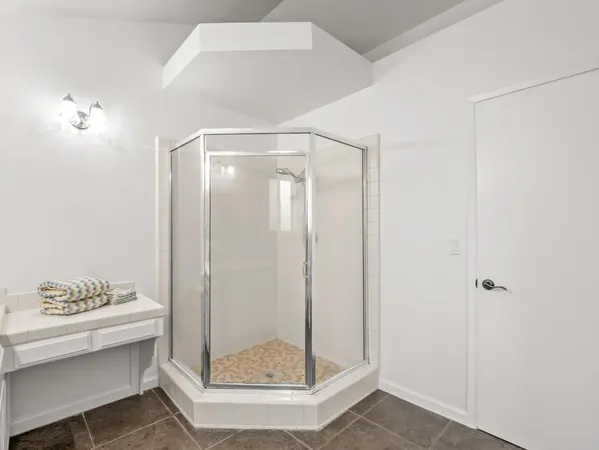 $499,000 | 1631 East Deyoung Drive, Fresno, CA 93720