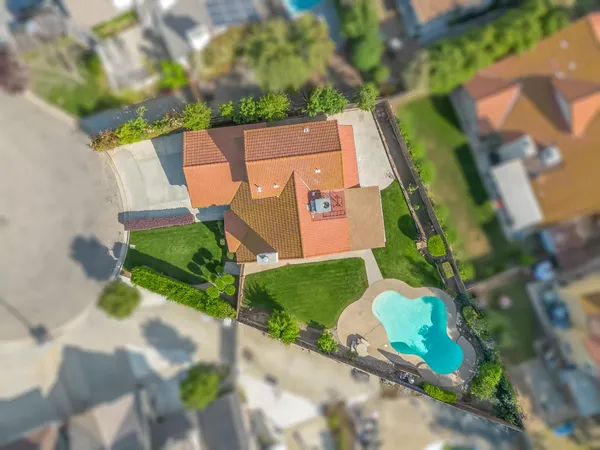 $499,000 | 1631 East Deyoung Drive, Fresno, CA 93720