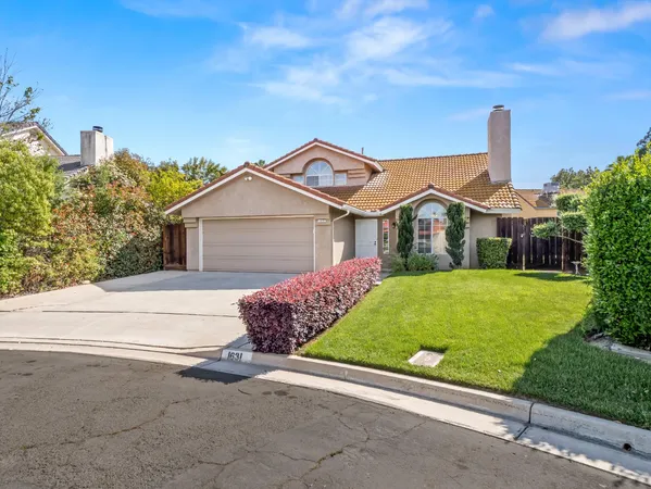 $499,000 | 1631 East Deyoung Drive, Fresno, CA 93720