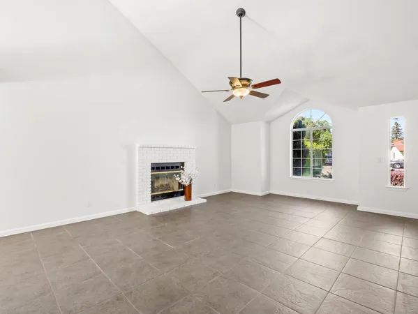 $499,000 | 1631 East Deyoung Drive, Fresno, CA 93720