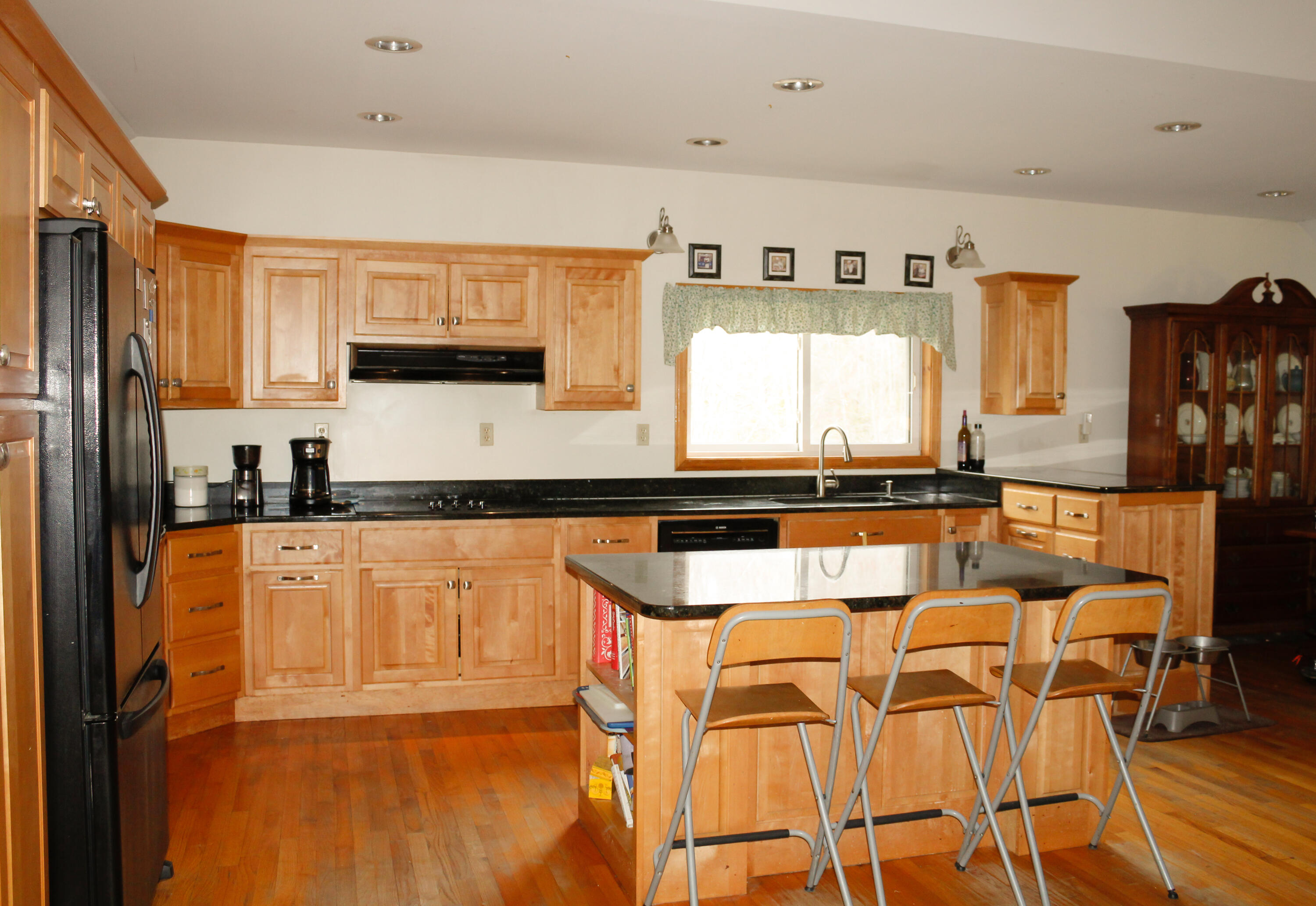 160 N Road Kents Hill, ME 04349 - Photo 7 of 54 _MG_1250