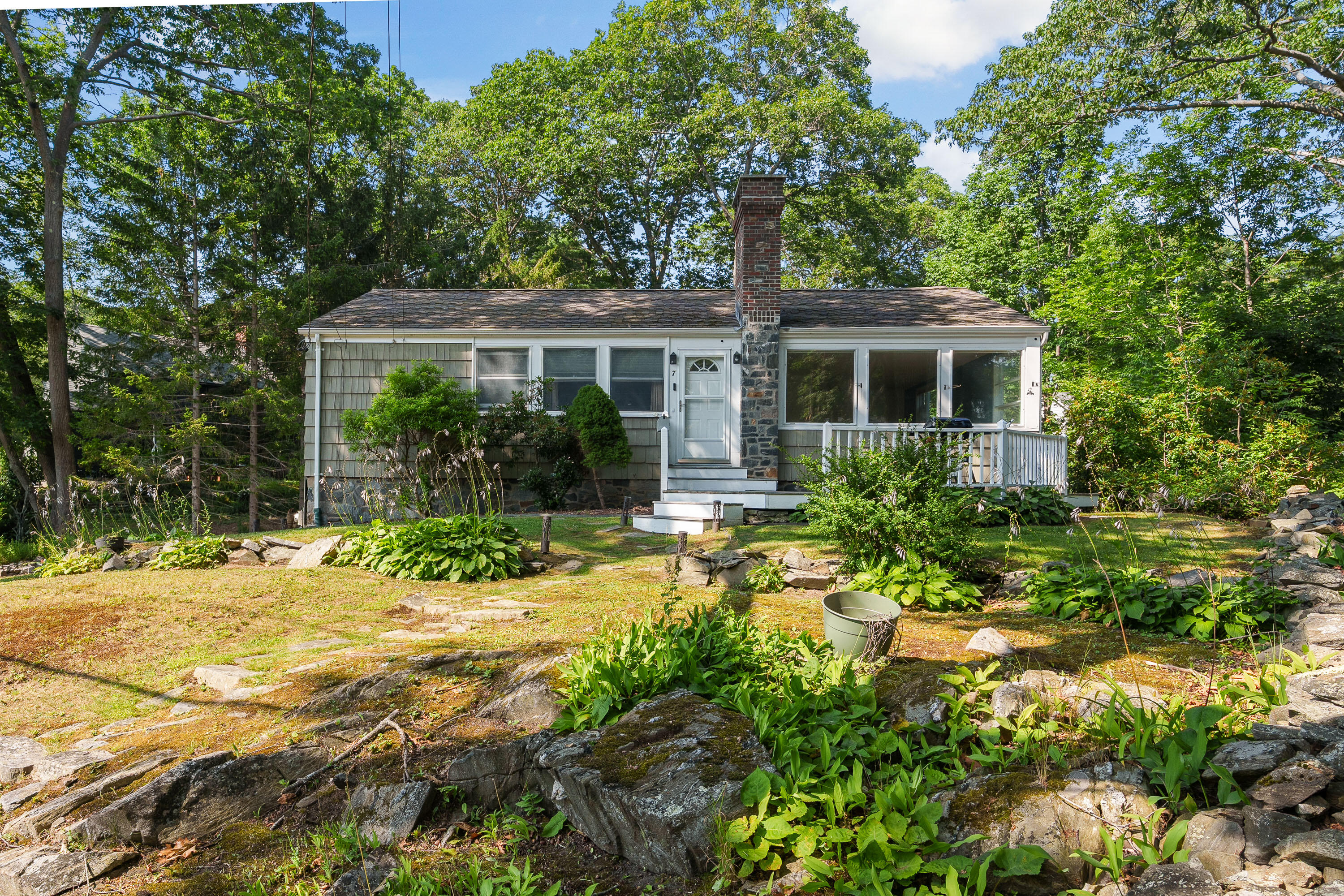 7 Rocky Knoll Road Cape Elizabeth, ME 04107 - Photo 1 of 36 01_7 Rocky Knoll Rd_MorneauStudios_Print