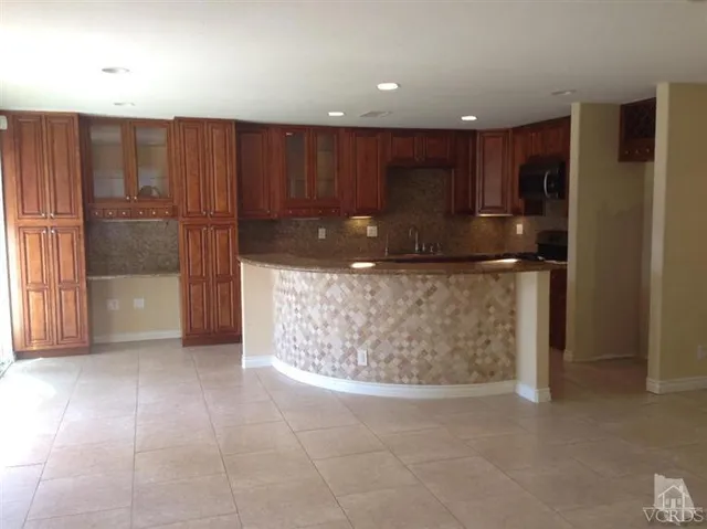 $3,250 | 5256 Laurel Park Drive, Camarillo, CA 93012