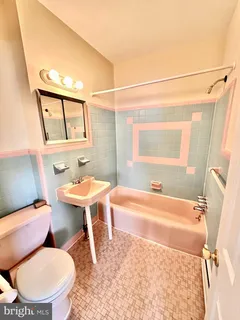 $1,050 | 945 East Chelten Avenue, Unit 3F, Philadelphia, PA 19138