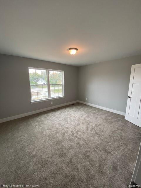 1582 River Road St. Clair, MI 48079 - Photo 12 of 20 IMG_1204.jpg