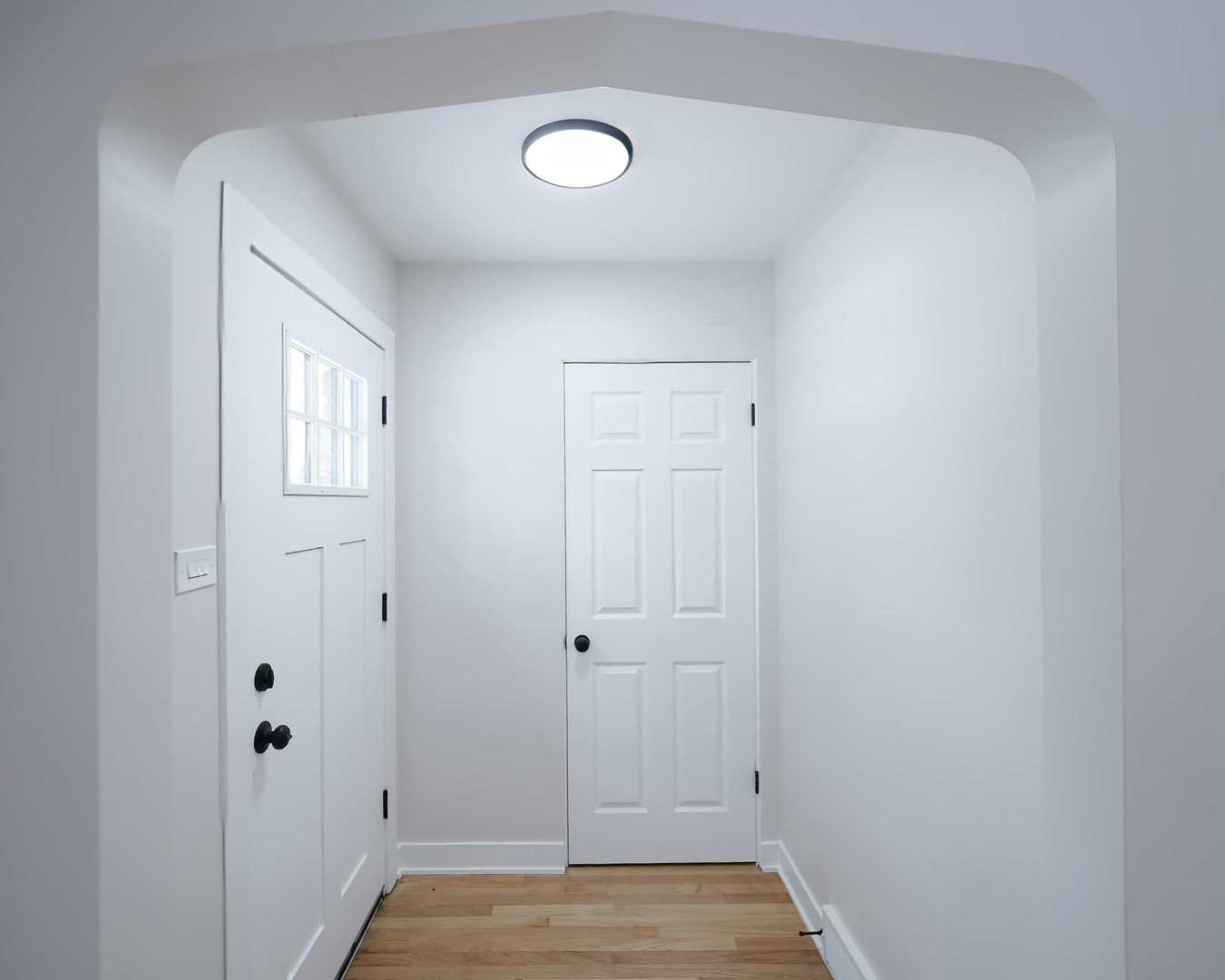 2926 Prairie Avenue Brookfield, IL 60513 - Photo 3 of 49 a view of room with window