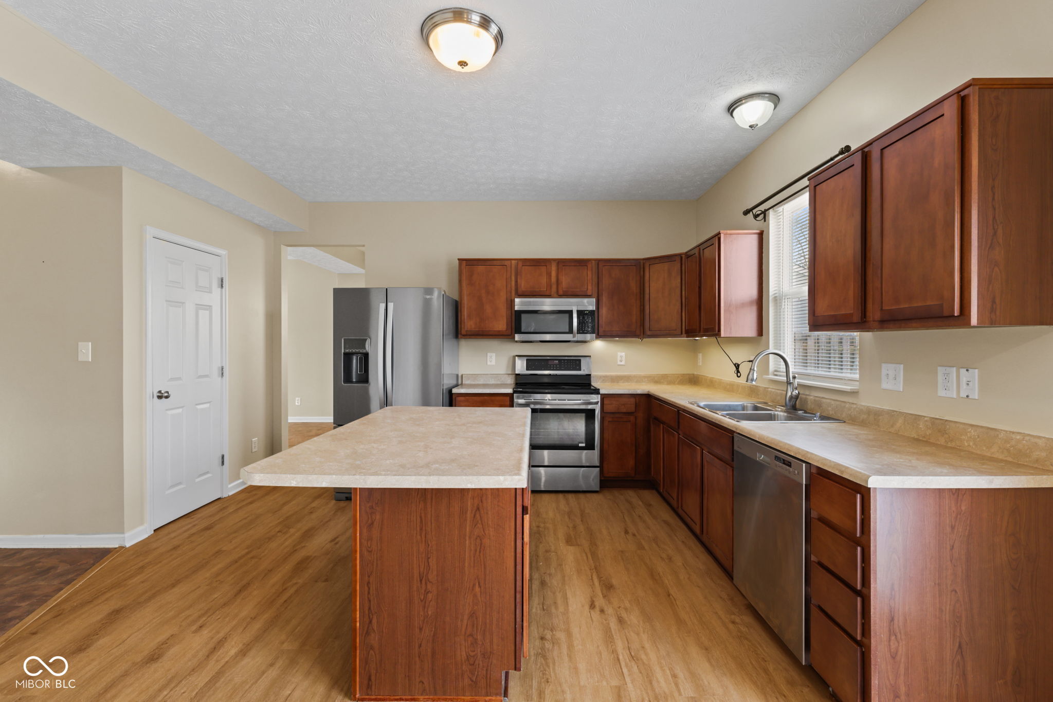 8346 Bravestone Way Indianapolis, IN 46239 - Photo 13 of 42