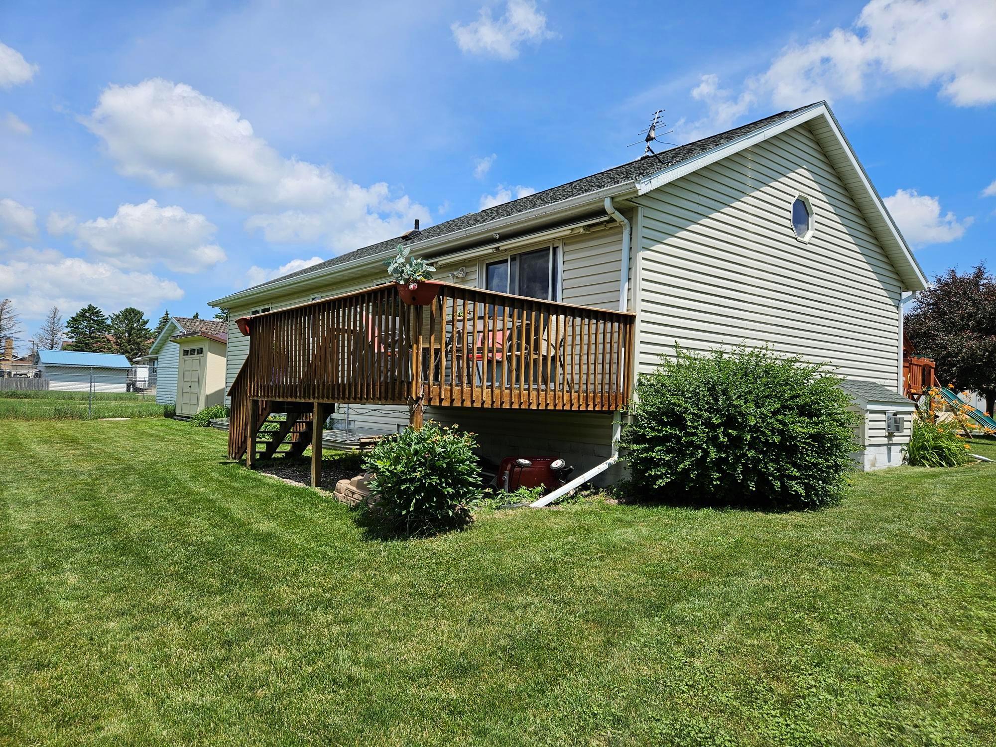 712 Mlinar Avenue Spring Valley, MN 55975 - Photo 4 of 38