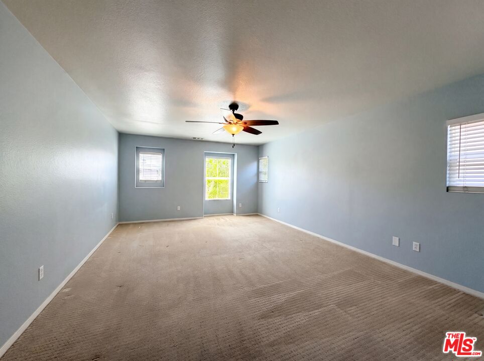 29206 Rio Lobo Way Valencia, CA 91354 - Photo 12 of 22 Gallery Image 12