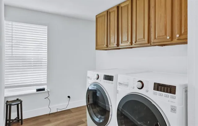 $2,145 | 530 Southeast 2nd Street, Grand Prairie, TX 75051