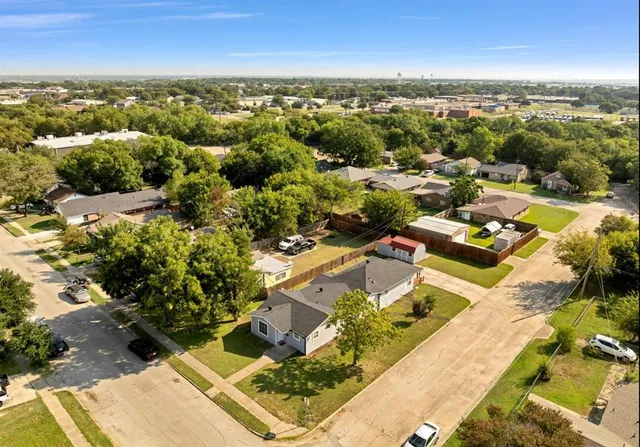 $2,145 | 530 Southeast 2nd Street, Grand Prairie, TX 75051