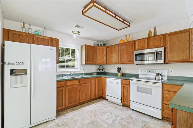 $379,000 | 17 Bridgewater Drive, Bluffton, SC 29910