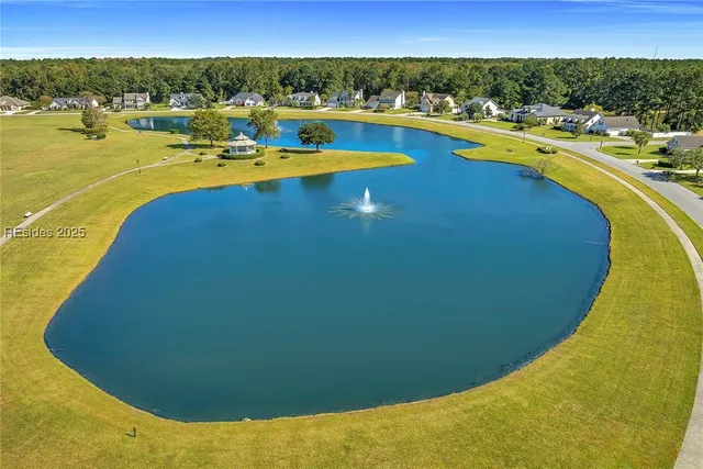 $379,000 | 17 Bridgewater Drive, Bluffton, SC 29910