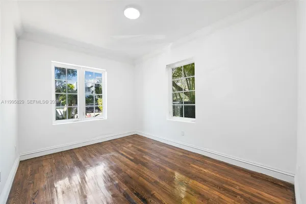 $11,000 | 1545 Meridian Avenue, Miami Beach, FL 33139