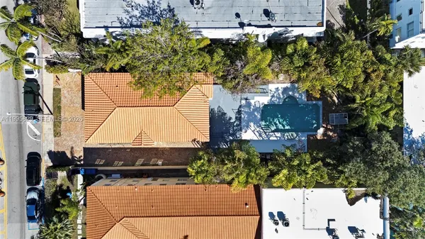 $11,000 | 1545 Meridian Avenue, Miami Beach, FL 33139