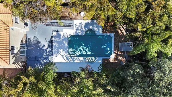 $11,000 | 1545 Meridian Avenue, Miami Beach, FL 33139