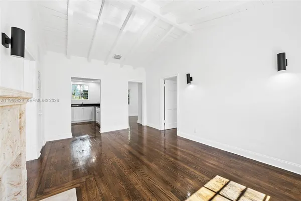 $11,000 | 1545 Meridian Avenue, Miami Beach, FL 33139