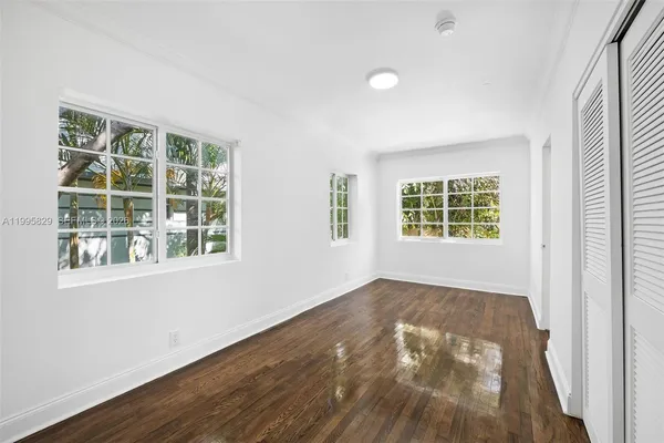 $11,000 | 1545 Meridian Avenue, Miami Beach, FL 33139