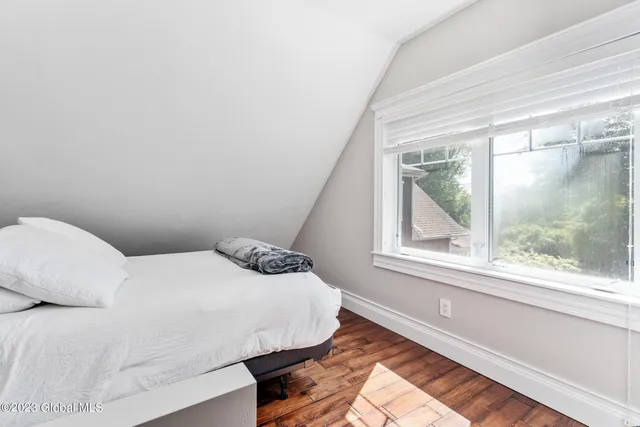 $5,000 | 219 Crescent Avenue, Saratoga Springs, NY 12866