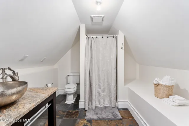 $5,000 | 219 Crescent Avenue, Saratoga Springs, NY 12866