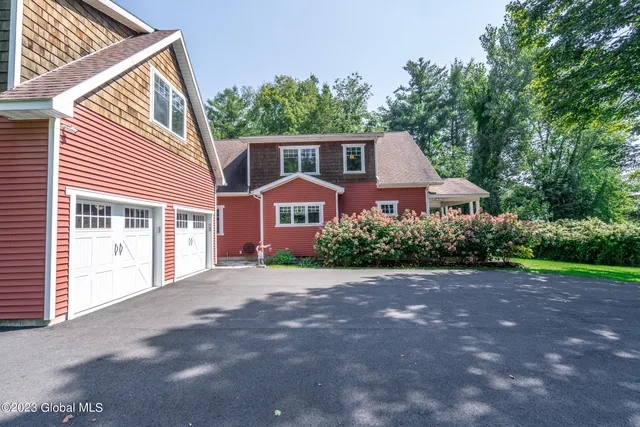 $5,000 | 219 Crescent Avenue, Saratoga Springs, NY 12866