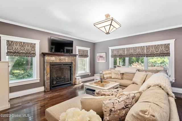 $5,000 | 219 Crescent Avenue, Saratoga Springs, NY 12866