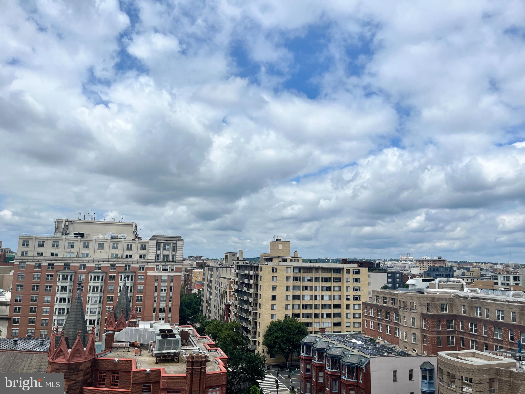 1239 Vermont Avenue Northwest, Unit 104 Washington, DC 20005 - Photo 23 of 30 a view of a city with lot of buildings