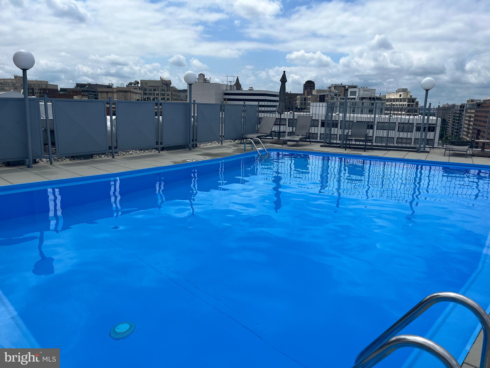 1239 Vermont Avenue Northwest, Unit 104 Washington, DC 20005 - Photo 25 of 30 a view of a terrace