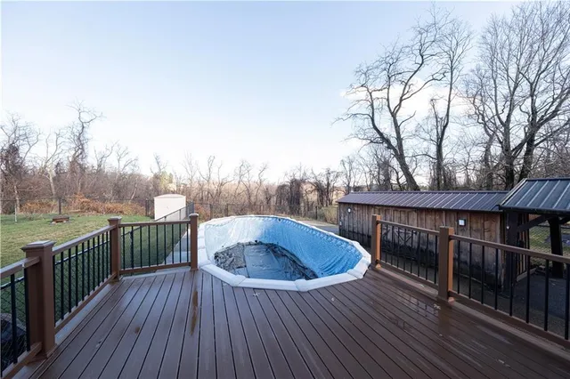 a view of a storage & utility room