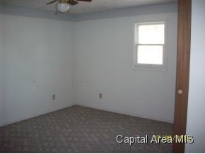 2844 South 15th Street Springfield, IL 62703 - Photo 11 of 14