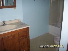 2844 South 15th Street Springfield, IL 62703 - Photo 5 of 14