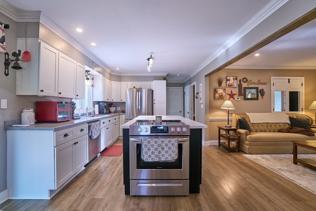 144 Pantry Road Hatfield, MA 01088 - Photo 6 of 38 Gallery Image 6