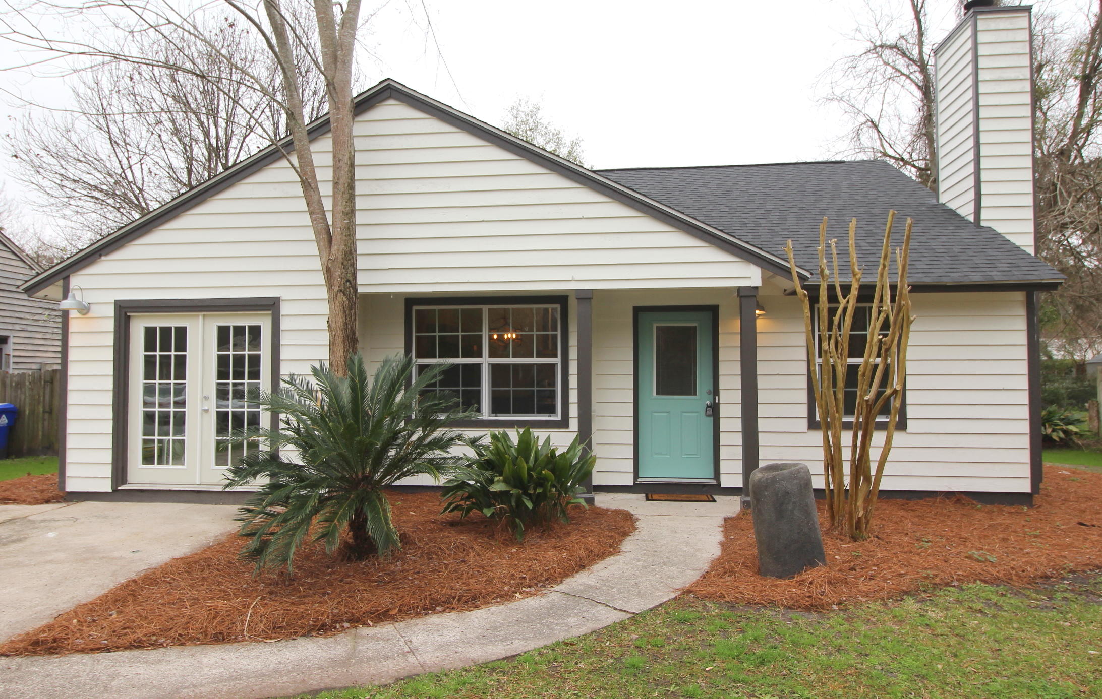 1148 Shoreham Road Charleston, SC 29412 - Photo 1 of 17 1148 Front close