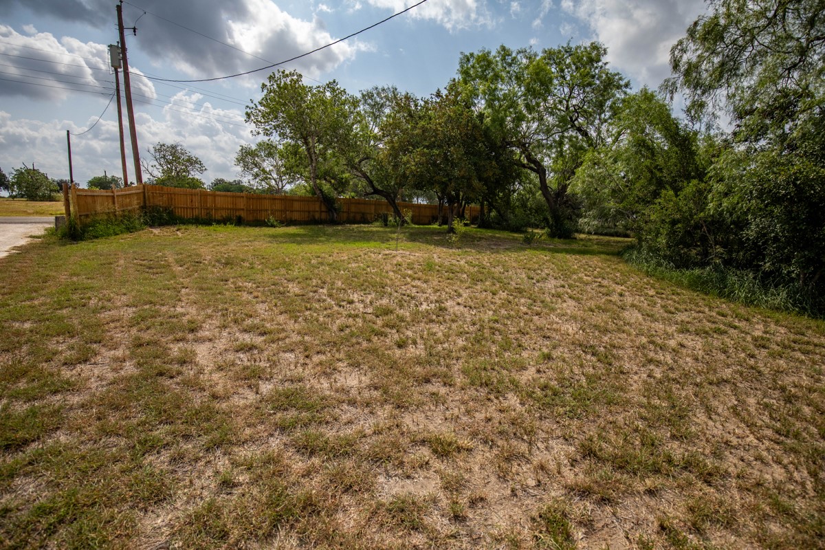 143 Harrison Road Beeville, TX 78102 - Photo 17 of 39 View of yard
