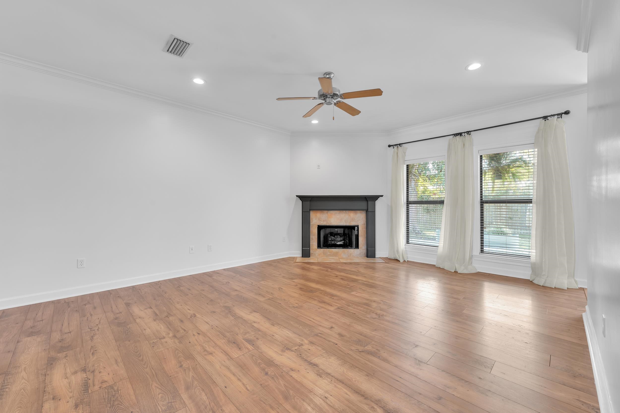 9508 Collier Loop Daphne, AL 36526 - Photo 12 of 29 Living Room
