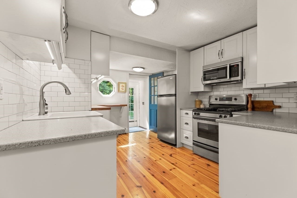 9 Harding Street Sharon, MA 02067 - Photo 12 of 37 Gallery Image 12
