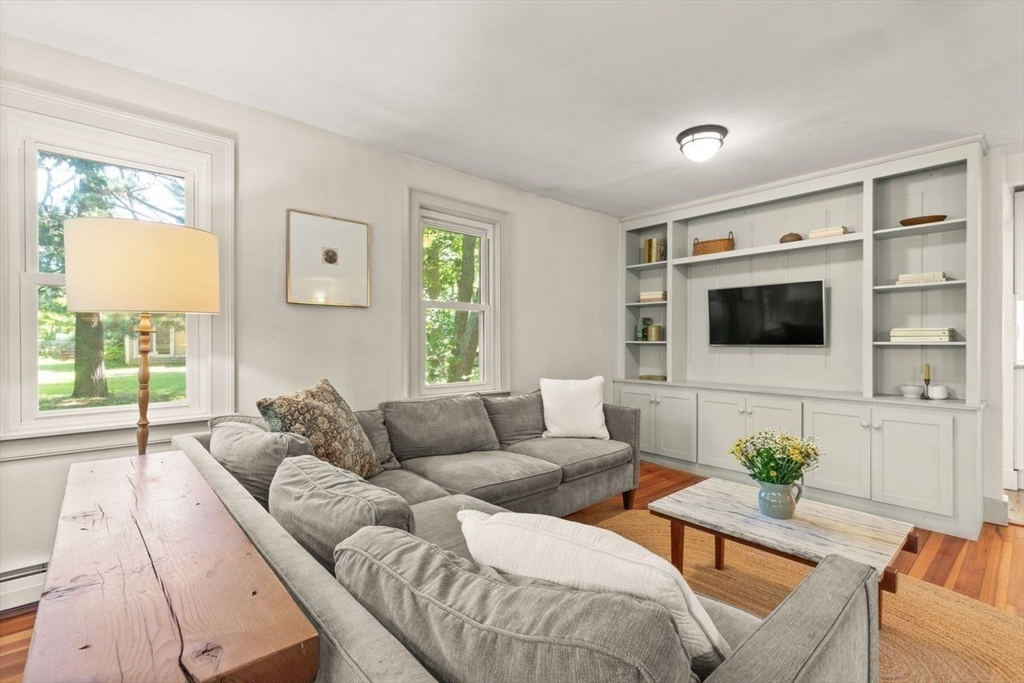 9 Harding Street Sharon, MA 02067 - Photo 7 of 37 Gallery Image 7