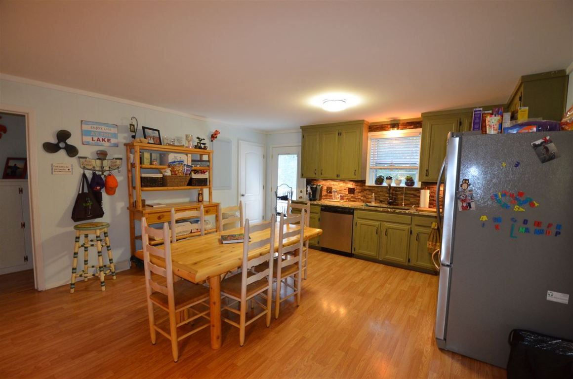 746 South Alexander Road Seneca, SC 29678 - Photo 6 of 32 Gallery Image 6