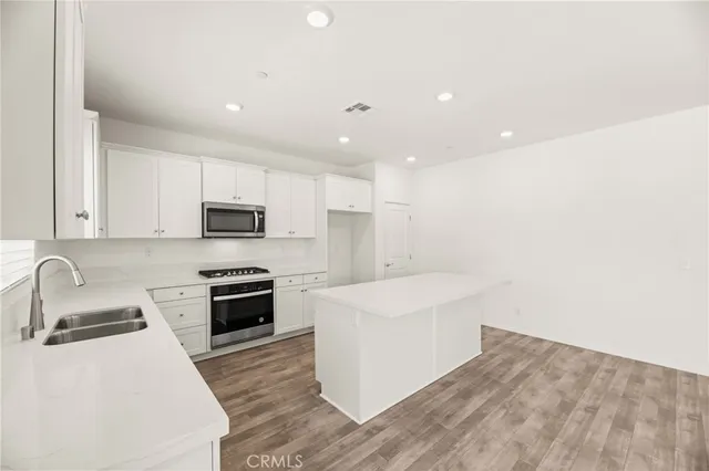 $2,995 | 28357-28357 Cats Claw Drive, Winchester, CA 92596