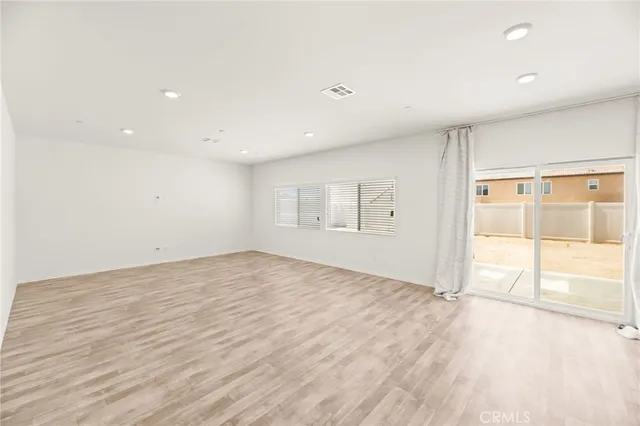 $2,995 | 28357-28357 Cats Claw Drive, Winchester, CA 92596