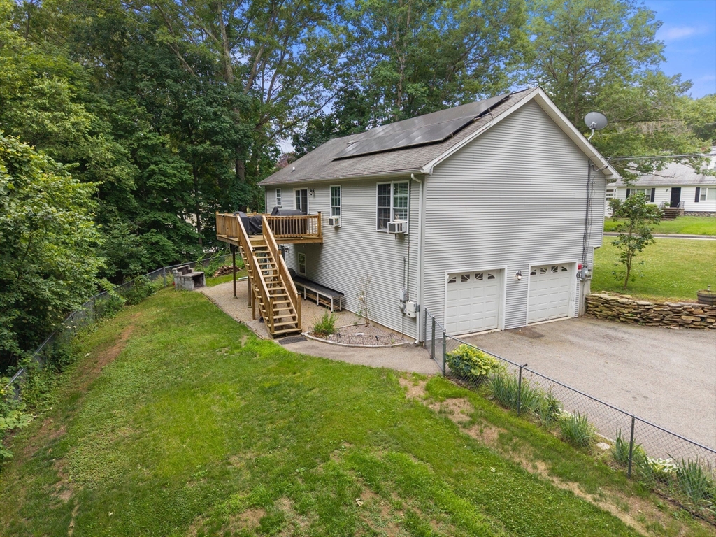 12 Charlton Road Dudley, MA 01571 - Photo 2 of 30