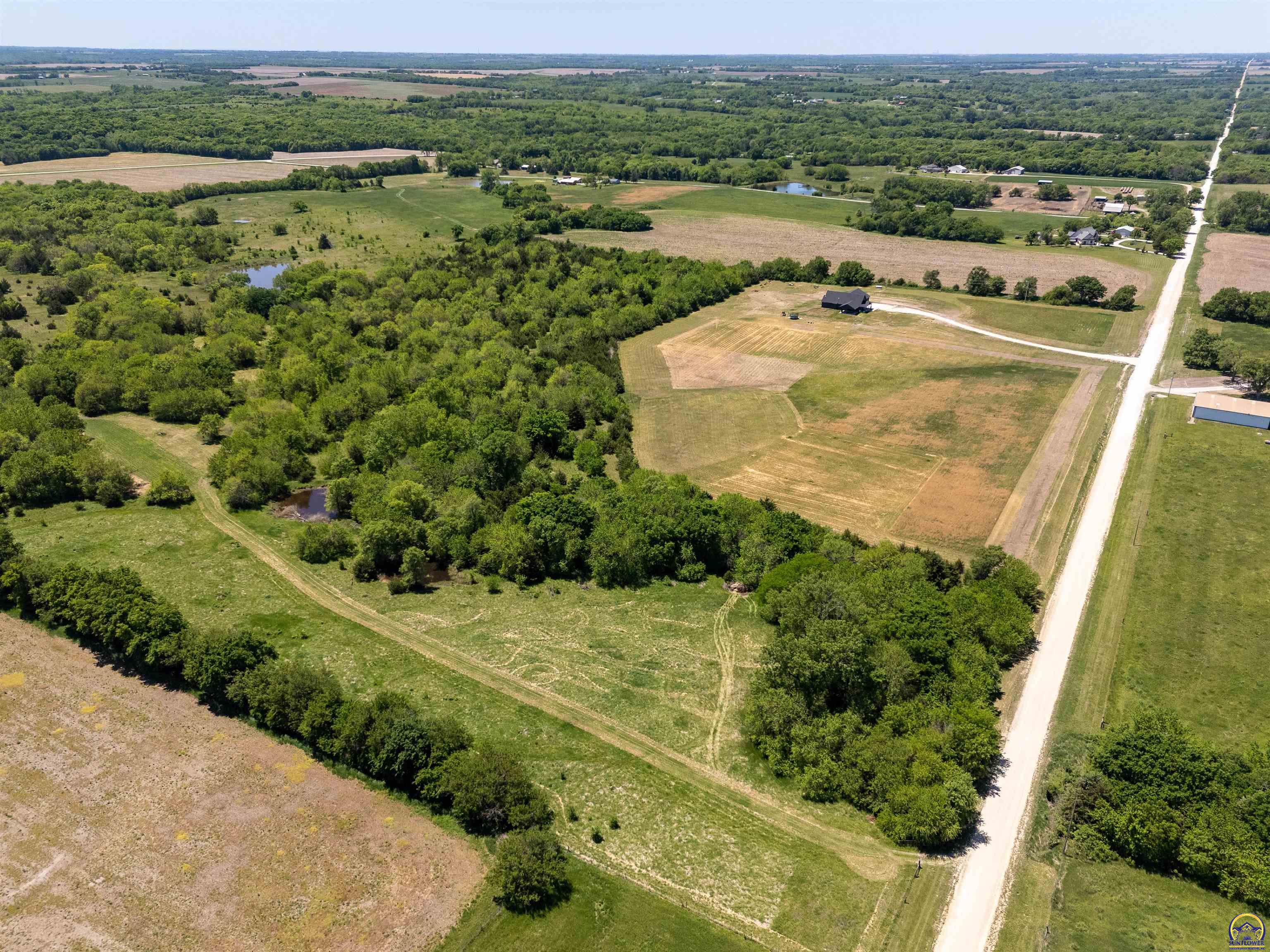 18597 190th Road Denison, KS 66419 - Photo 4 of 49