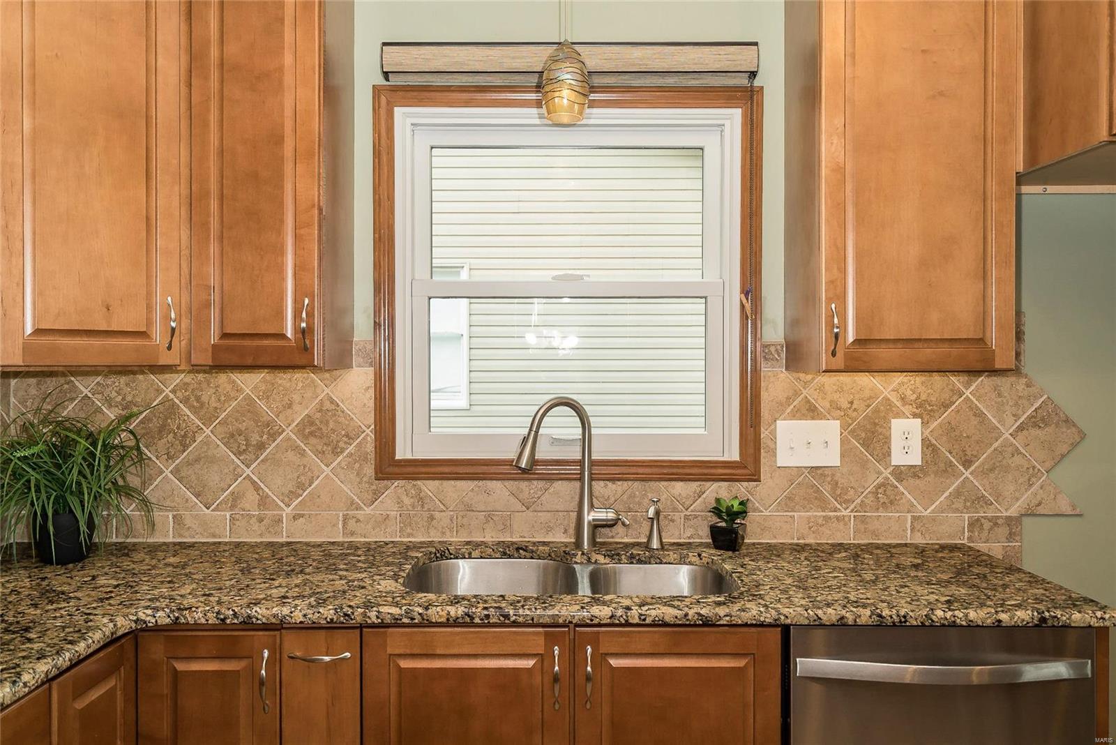 15433 Clover Ridge Drive Chesterfield, MO 63017 - Photo 15 of 37 Gallery Image 15