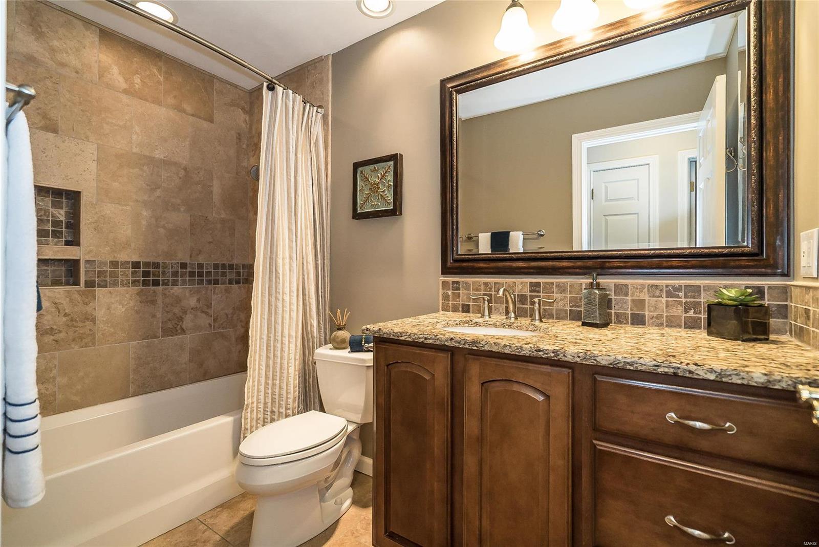 15433 Clover Ridge Drive Chesterfield, MO 63017 - Photo 28 of 37 Gallery Image 28