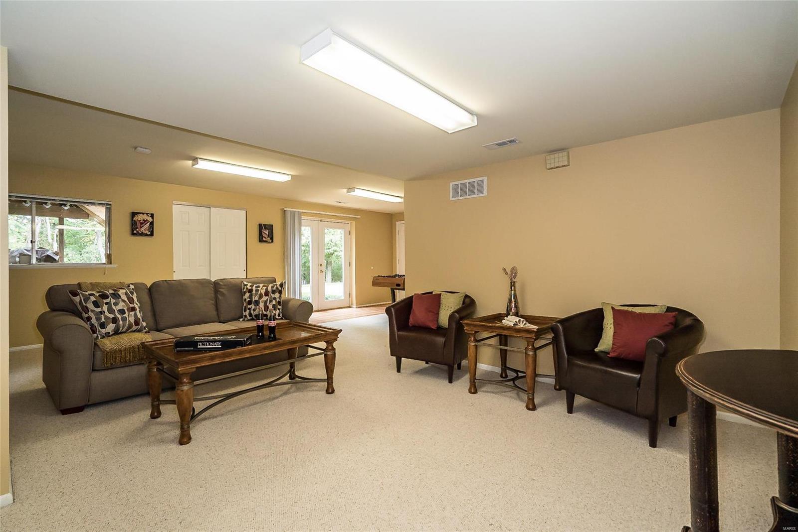 15433 Clover Ridge Drive Chesterfield, MO 63017 - Photo 30 of 37 Gallery Image 30