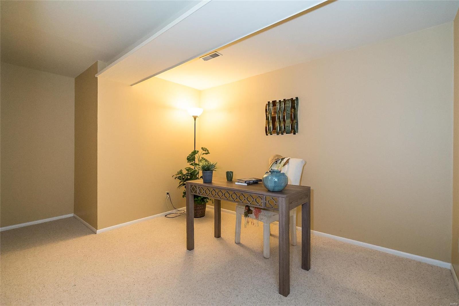 15433 Clover Ridge Drive Chesterfield, MO 63017 - Photo 34 of 37 Gallery Image 34