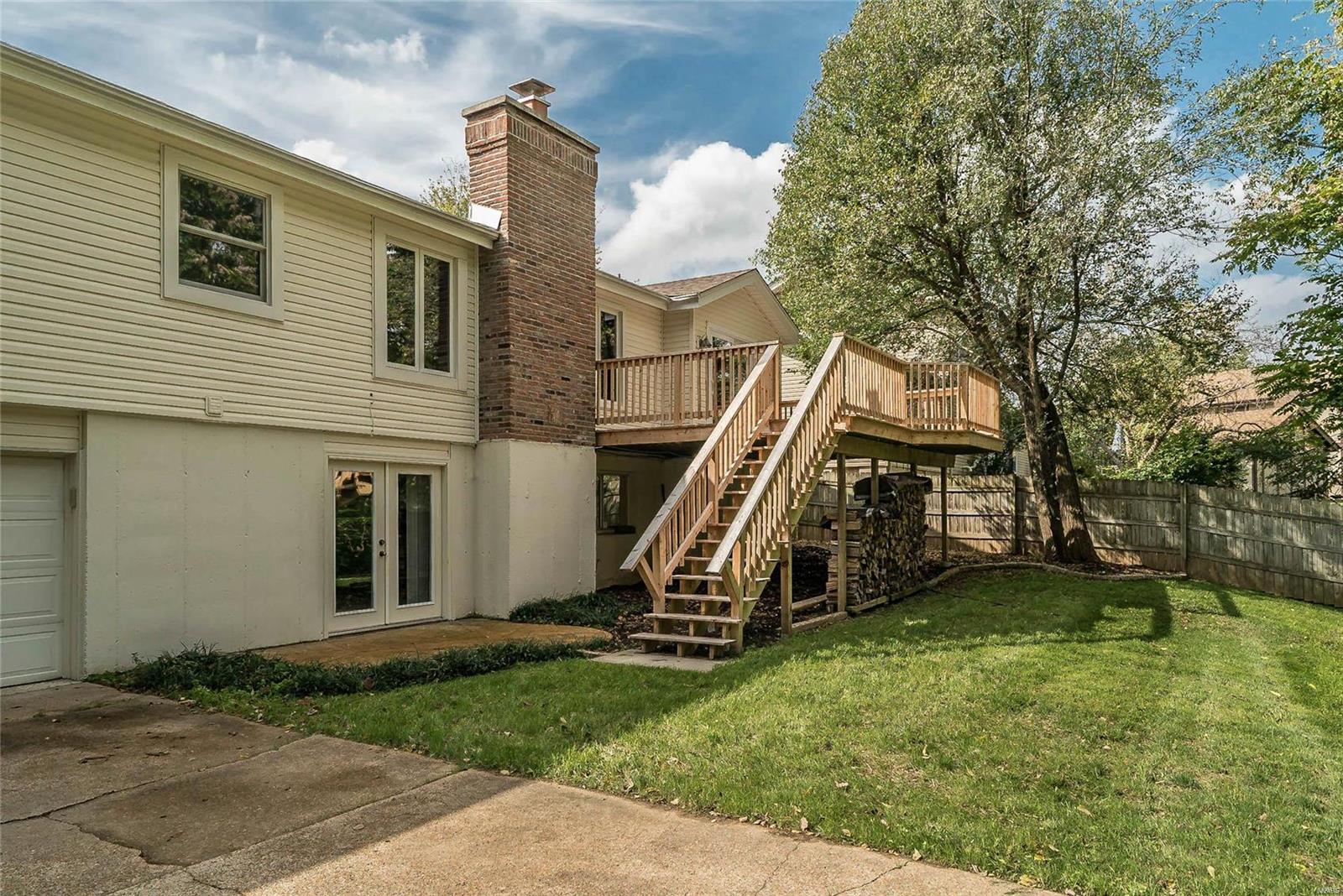 15433 Clover Ridge Drive Chesterfield, MO 63017 - Photo 36 of 37 Gallery Image 36